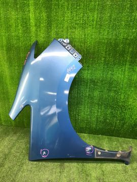 КРЫЛО НА NISSAN SERENA C26