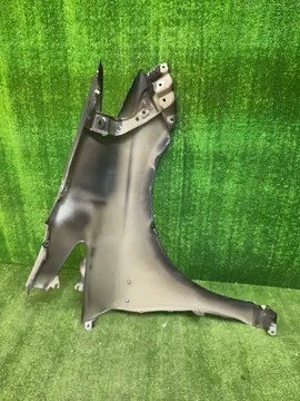 КРЫЛО НА TOYOTA PRIUS ZVW30