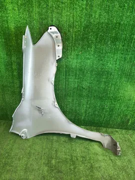 КРЫЛО НА TOYOTA AXIO NZE141