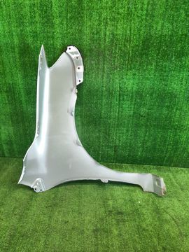КРЫЛО НА TOYOTA FIELDER NZE141
