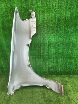 КРЫЛО НА NISSAN SUNNY B15