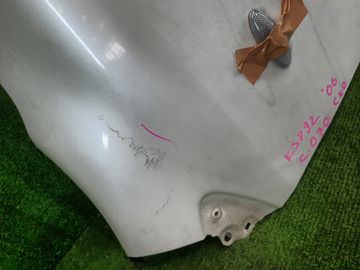 КРЫЛО НА TOYOTA BELTA SCP92