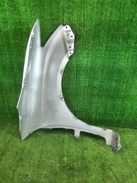 КРЫЛО НА TOYOTA FIELDER NZE161