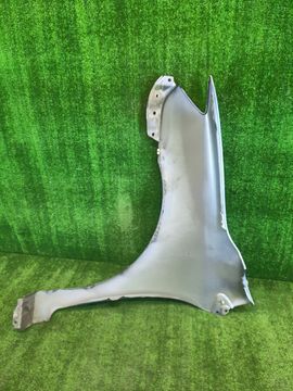 КРЫЛО НА TOYOTA FIELDER NZE141