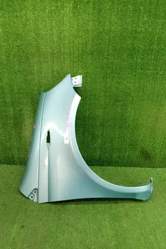 КРЫЛО НА TOYOTA VITZ NCP10
