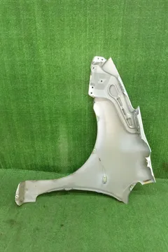 КРЫЛО НА TOYOTA PRIUS NHW20