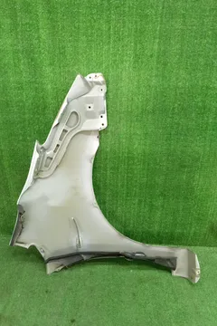 КРЫЛО НА TOYOTA PRIUS NHW20