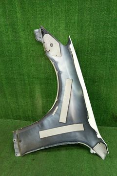КРЫЛО НА NISSAN SKYLINE V35