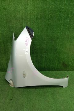 КРЫЛО НА TOYOTA BELTA SCP92
