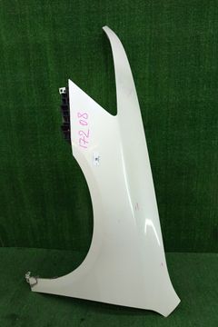 КРЫЛО НА HONDA INSPIRE UC1
