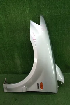 КРЫЛО НА MITSUBISHI CHARIOT GRANDIS N84W