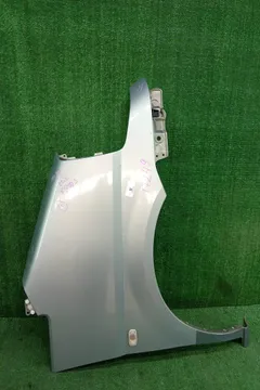 КРЫЛО НА NISSAN SERENA TC24
