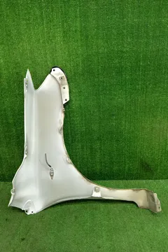 КРЫЛО НА TOYOTA COROLLA  AXIO NZE141