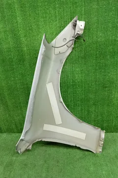 КРЫЛО НА NISSAN SKYLINE V35
