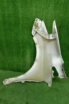 КРЫЛО НА TOYOTA PRIUS ZVW30