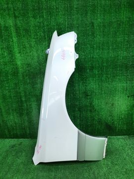 КРЫЛО НА TOYOTA CROWN JZS151