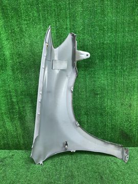 КРЫЛО НА MITSUBISHI AIRTREK CU2W
