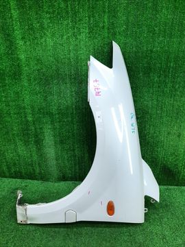 КРЫЛО НА MITSUBISHI CHARIOT GRANDIS N84W