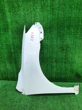 КРЫЛО НА TOYOTA COROLLA FIELDER ZRE142G
