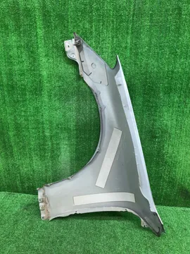 КРЫЛО НА NISSAN SKYLINE V35