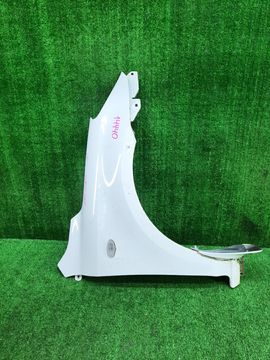 КРЫЛО НА MAZDA DEMIO DY3W