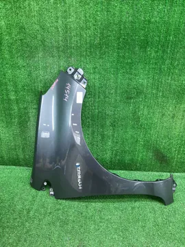 КРЫЛО НА TOYOTA AQUA NHP10