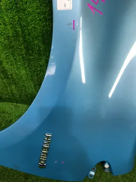 КРЫЛО НА TOYOTA AQUA NHP10