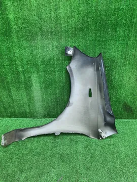 КРЫЛО НА TOYOTA VITZ SCP10
