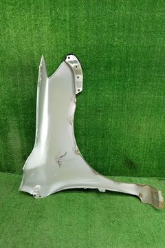 КРЫЛО НА TOYOTA COROLLA FIELDER ZRE142G