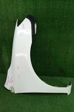 КРЫЛО НА TOYOTA COROLLA FIELDER ZRE142G