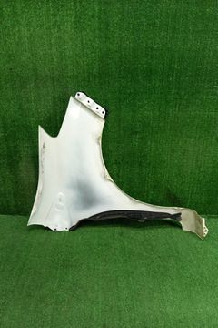 КРЫЛО НА TOYOTA VITZ NSP135