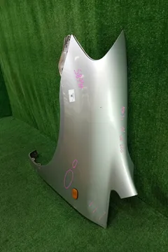 КРЫЛО НА TOYOTA IPSUM ACM21W