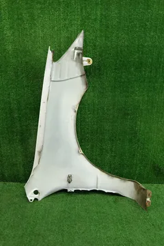 КРЫЛО НА MITSUBISHI LANCER CEDIA CS2W