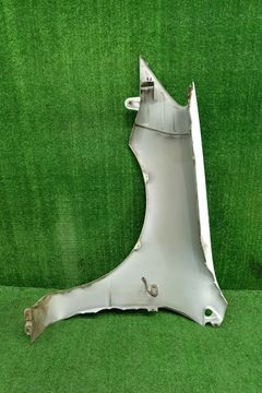 КРЫЛО НА MITSUBISHI LANCER CEDIA CS2W