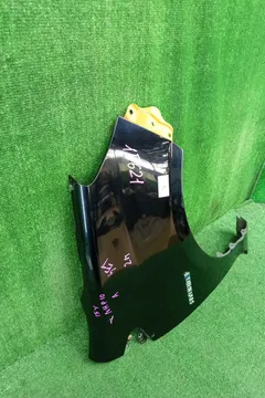 КРЫЛО НА TOYOTA AQUA NHP10