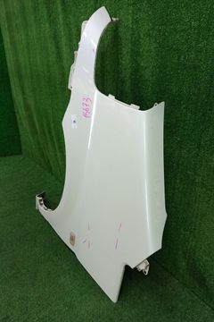 КРЫЛО НА NISSAN SERENA TC24