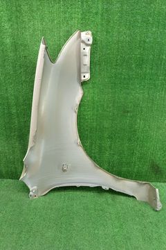 КРЫЛО НА TOYOTA ALLEX ZZE122