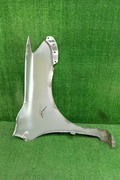 КРЫЛО НА TOYOTA COROLLA FIELDER ZRE142G