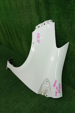 КРЫЛО НА TOYOTA VITZ KSP130