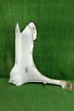 КРЫЛО НА TOYOTA COROLLA FIELDER ZRE142G