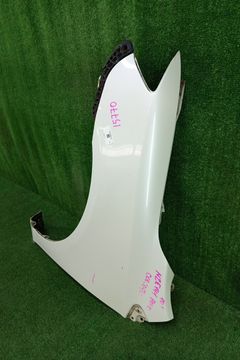 КРЫЛО НА TOYOTA COROLLA FIELDER ZRE142G