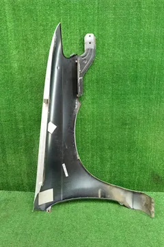 КРЫЛО НА NISSAN AVENIR W11