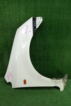 КРЫЛО НА HONDA STREAM RN1
