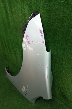 КРЫЛО НА TOYOTA PRIUS NHW20