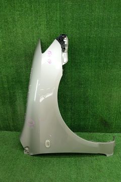 КРЫЛО НА TOYOTA COROLLA NZE121