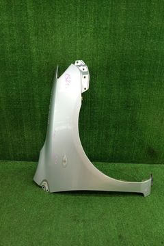 КРЫЛО НА TOYOTA COROLLA FIELDER ZRE142G