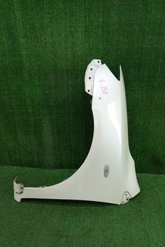 КРЫЛО НА TOYOTA COROLLA FIELDER ZRE142G