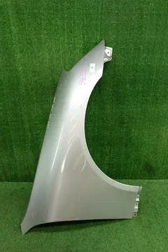 КРЫЛО НА NISSAN SKYLINE V35