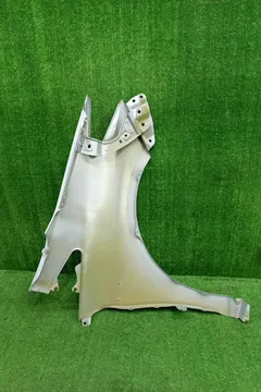КРЫЛО НА TOYOTA PRIUS ZVW30
