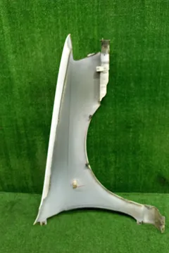 КРЫЛО НА NISSAN BLUEBIRD HU14